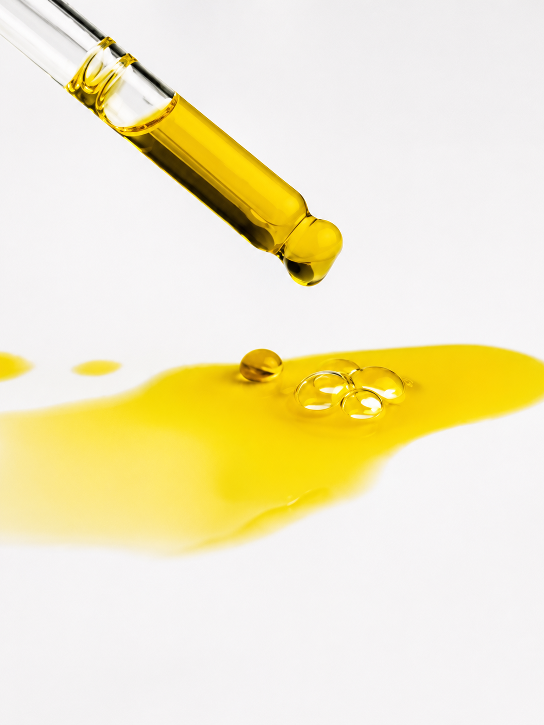 Klar olje-textur av ELYO Bakuchiol Serum